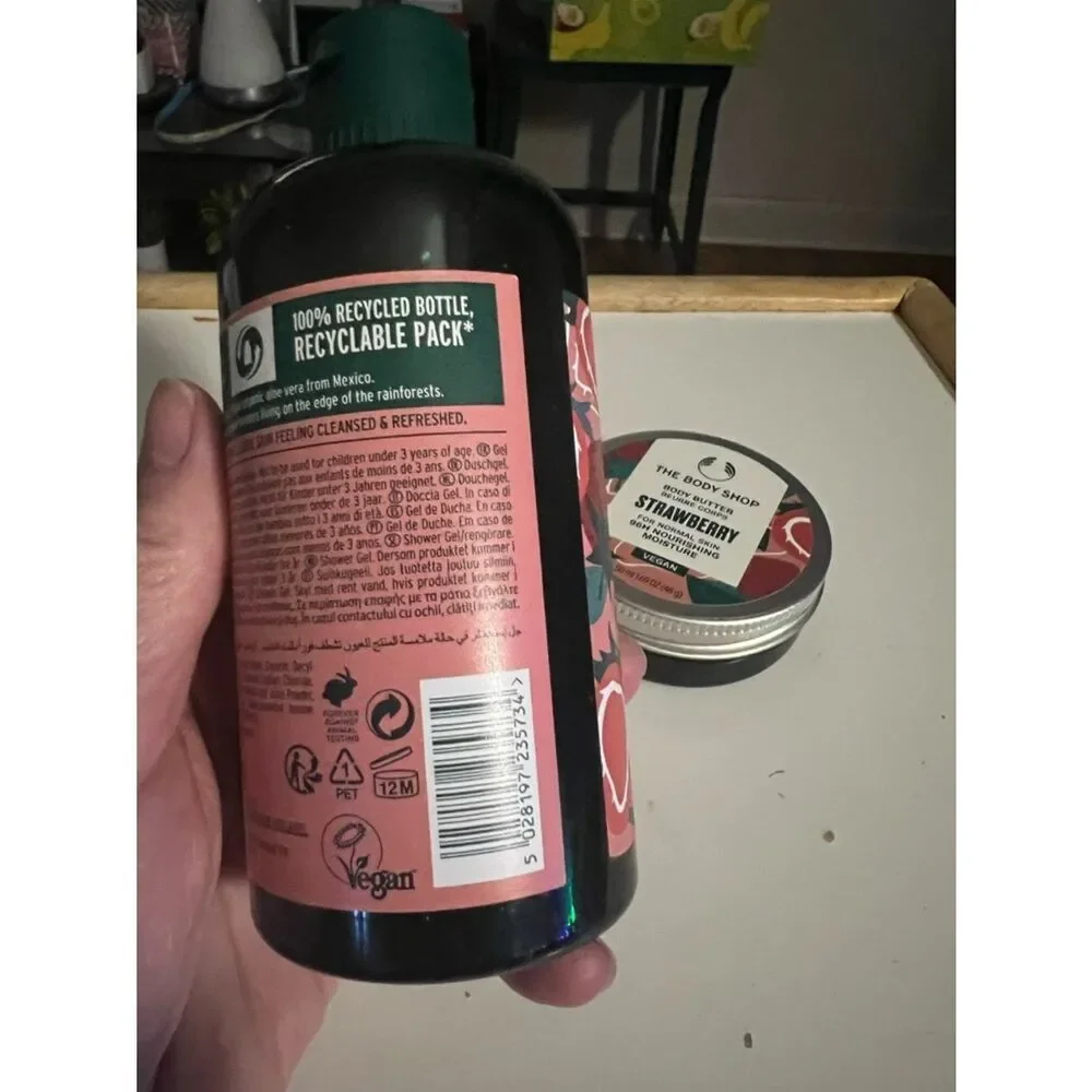 The Body Shop Strawberry Shower Gel & Body Butter - brand new